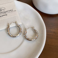 Fashion Metal Texture High Sense Ear Clip Women