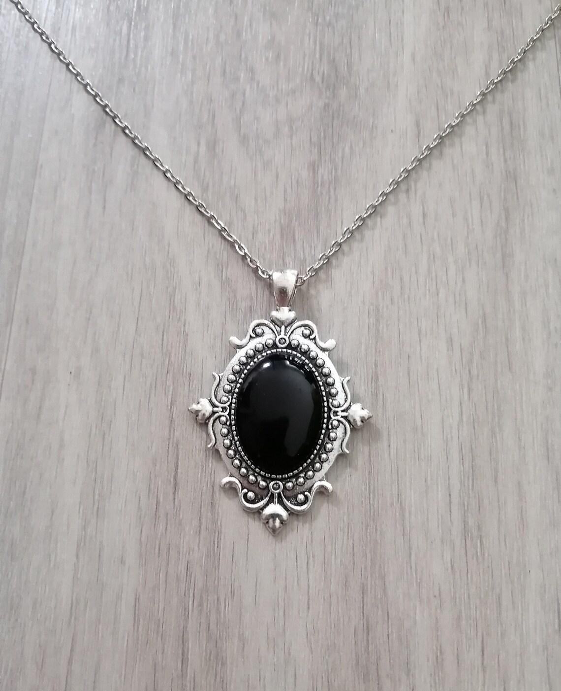 Gothic Vintage Bronze Pendant Necklace Personality