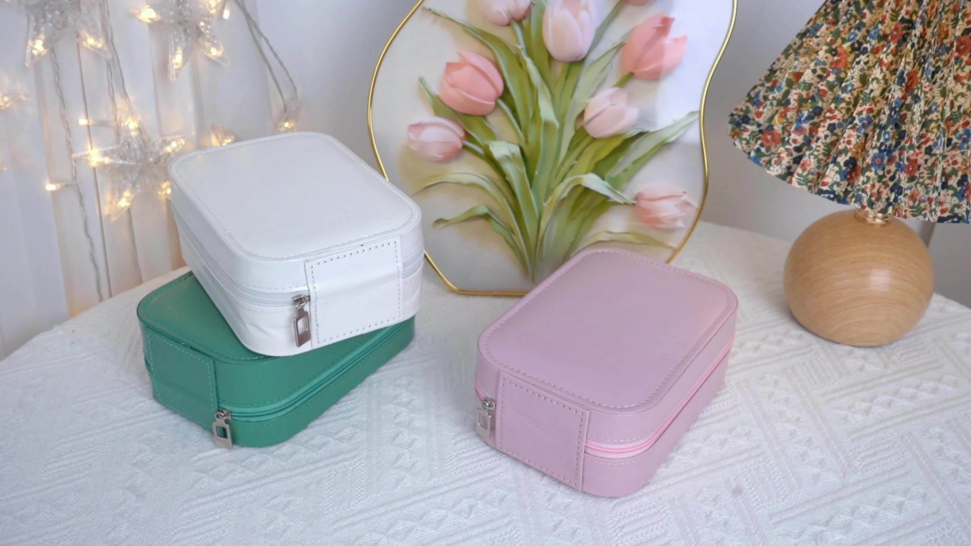 2 in 1 Travel Makeup Bag with LED Lighted, Make Up Case with Mirror, Jewelry Box Organizer with LED Makeup Mirror, 3 Color Setting Cosmetic Makeup Box Organizer Case for Women Beauty Tools Accessories Case Rechargeable, Chris
