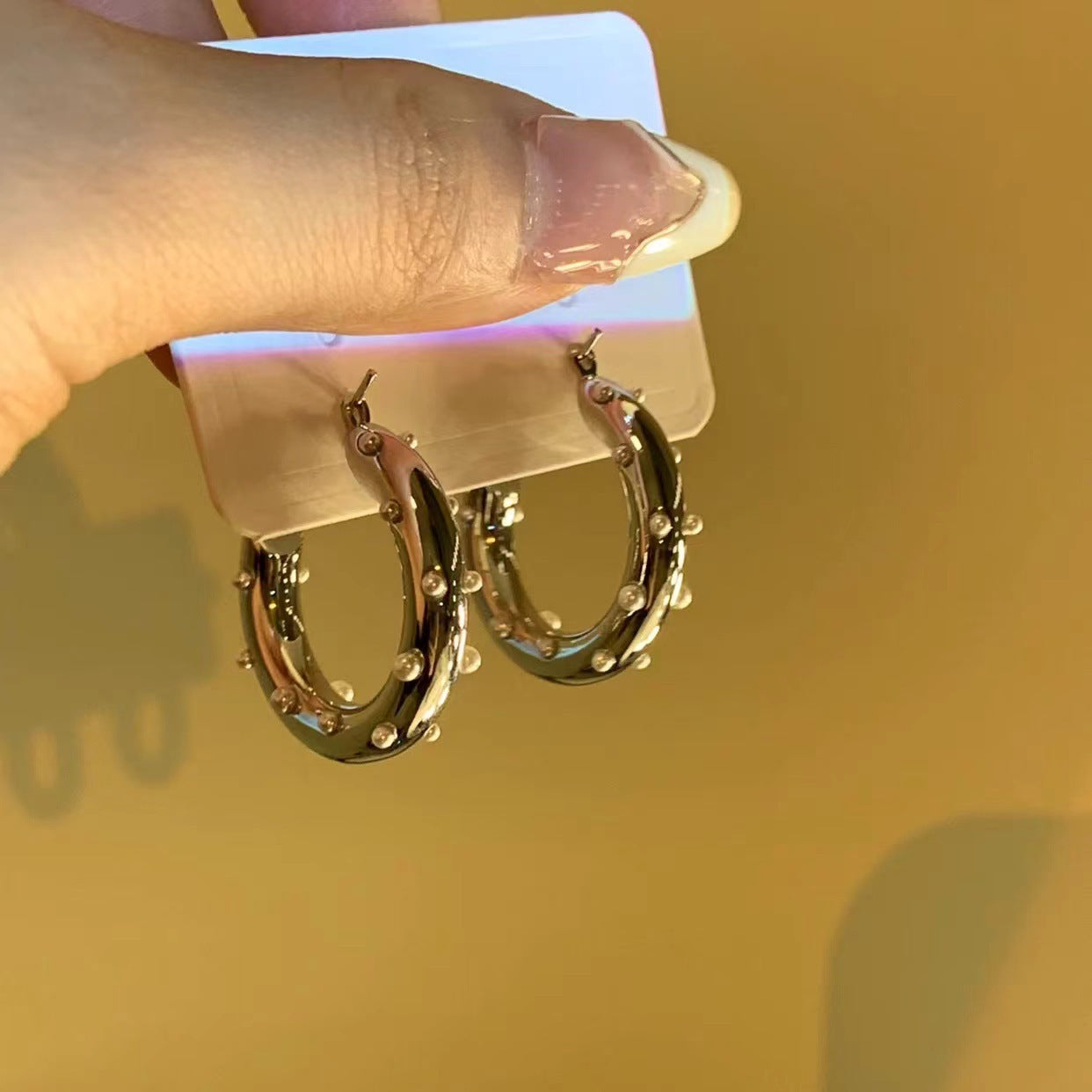 Fashion Metal Texture High Sense Ear Clip Women