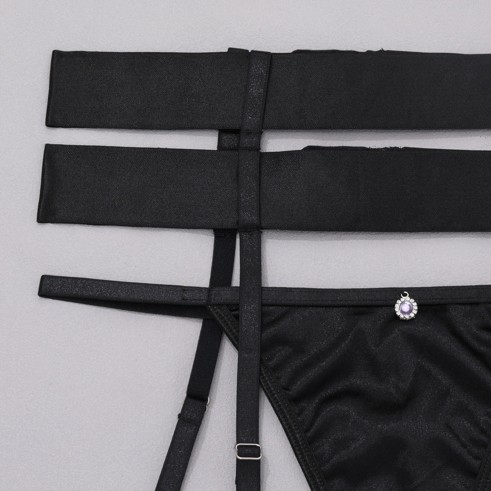 Elegant Black Bra and Panties Set with Chest Cutout - Ideal for B2B Lingerie Retailers Waist Details