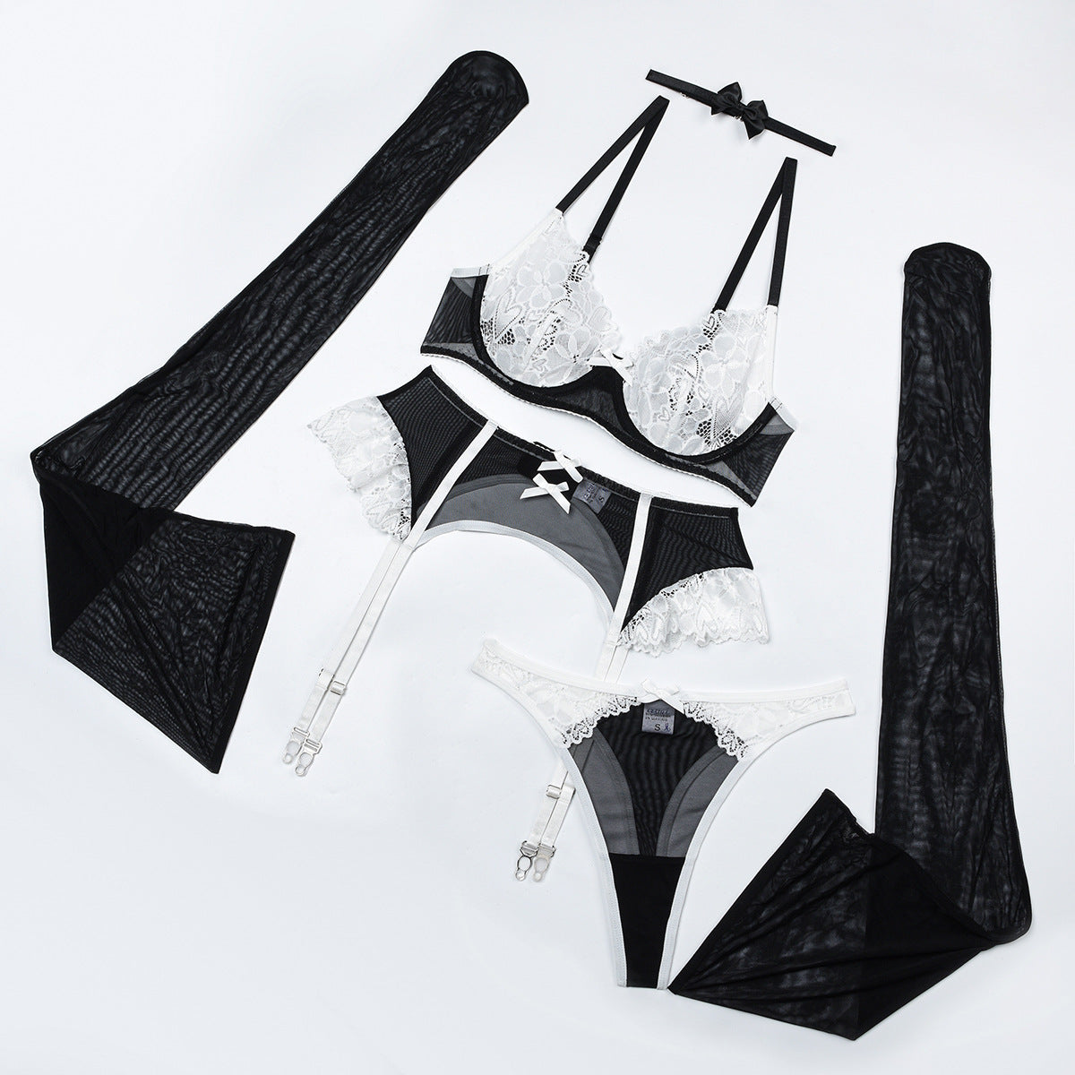 Wholesale Ladies Panties and Bra Set in Black and White Lace Over View