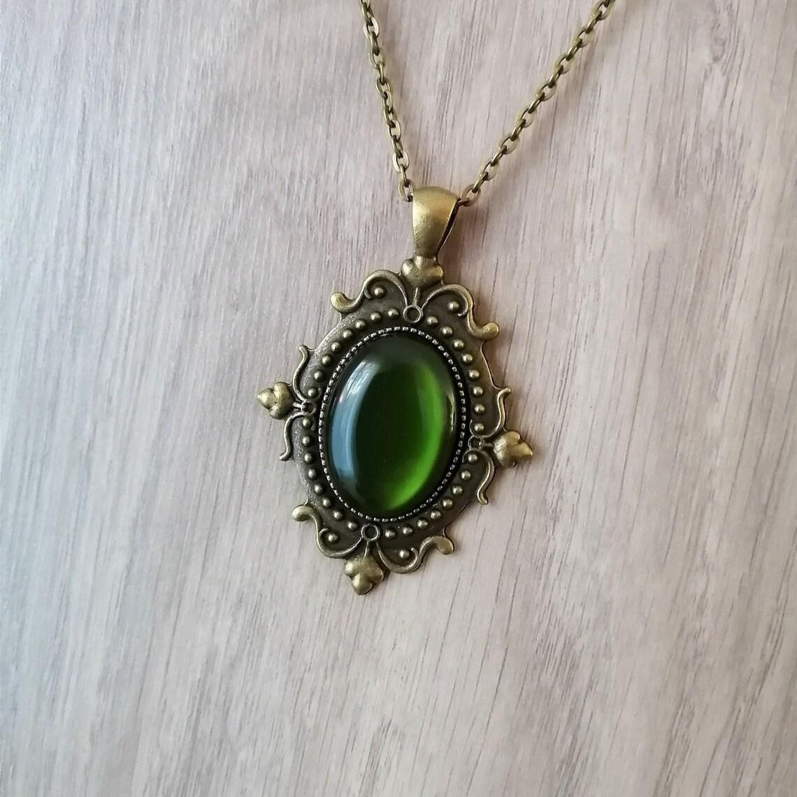 Gothic Vintage Bronze Pendant Necklace Personality